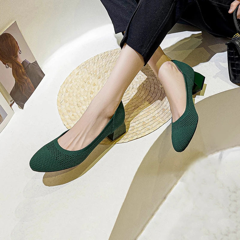 Scarpin Salto Bloco Confortável em Malha Tricô - Alisha