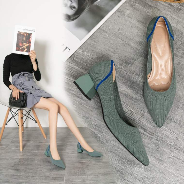 Scarpin Salto Bloco Confortável em Malha Tricô - Lola