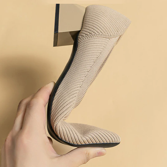 Scarpin Salto Bloco Confortável em Malha Tricô - Agnes