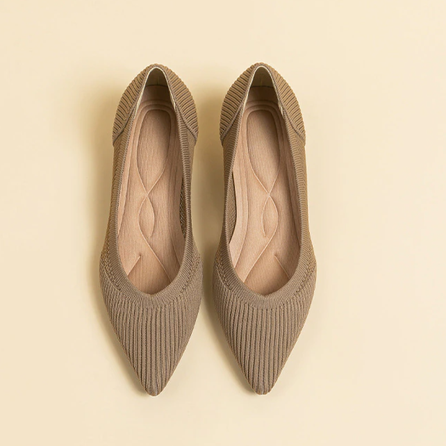 Scarpin Salto Kitten Confortável em Malha Tricô - Sarah