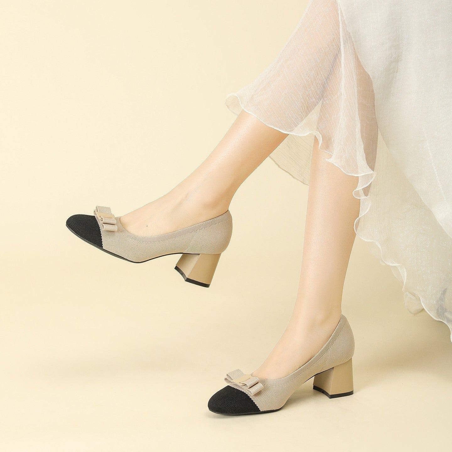 Scarpin Salto Bloco Confortável em Malha Tricô – Valerie