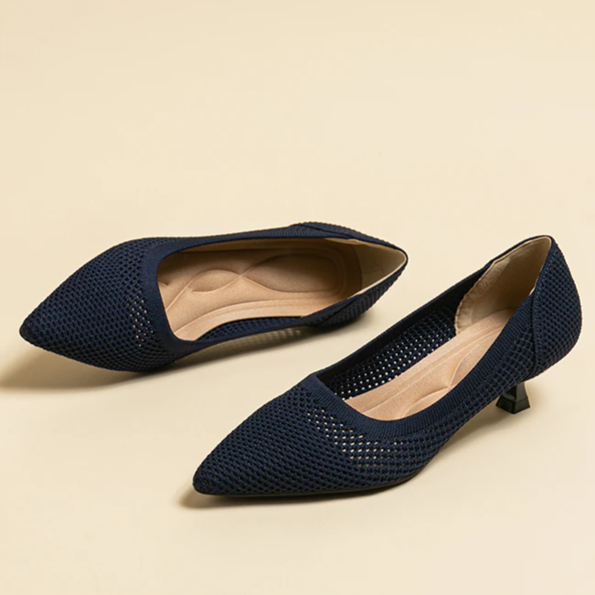 Scarpin Salto Kitten Confortável em Malha Tricô - Leandra