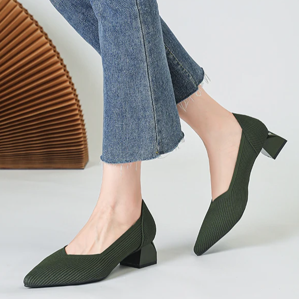 Scarpin Salto Bloco Confortável em Malha Tricô - Scarlett