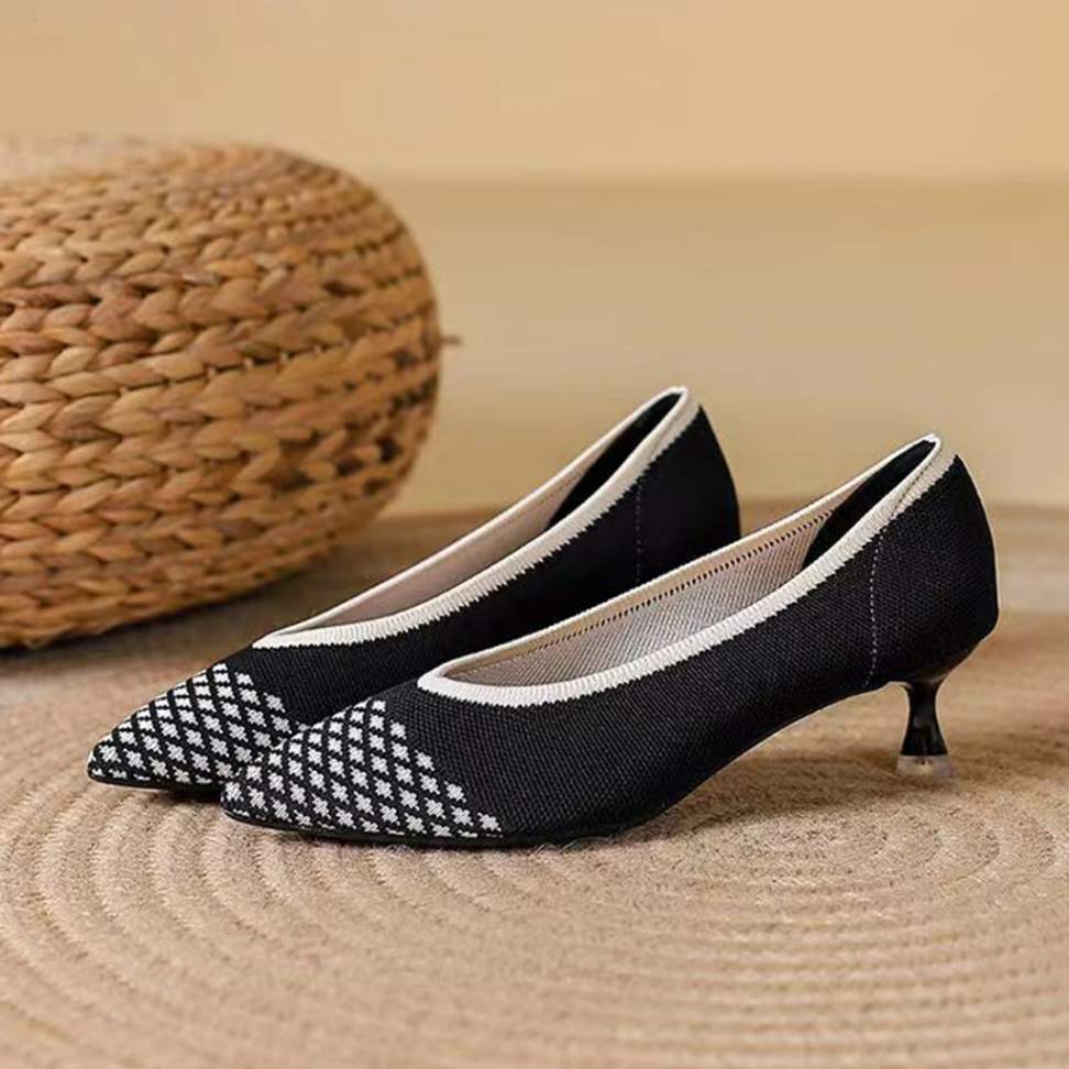 Scarpin Salto Kitten Confortável em Malha Tricô - Alissa