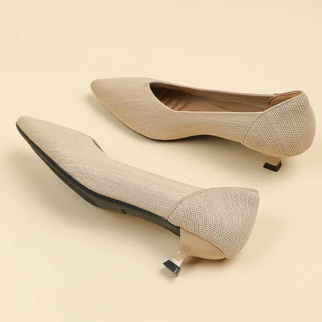 Scarpin Salto Kitten Confortável em Malha Tricô - Cynthia