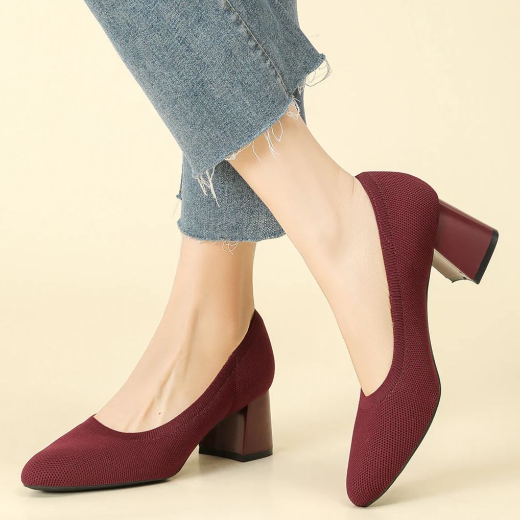 Scarpin Salto Bloco em Malha Tricô Confortável – Dominique