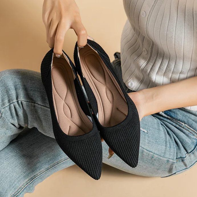 Scarpin Salto Kitten Confortável em Malha Tricô - Agnes