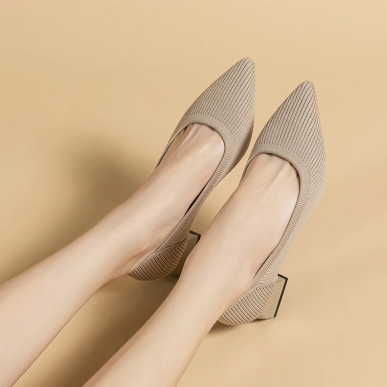 Scarpin Salto Bloco Confortável em Malha Tricô - Agnes