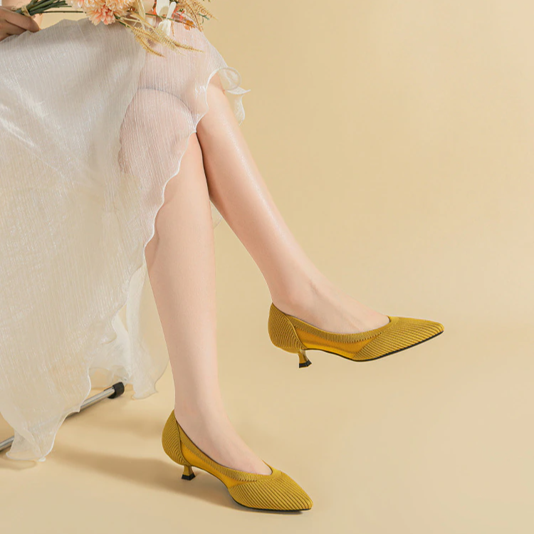Scarpin Salto Kitten Confortável em Malha Tricô - Sarah