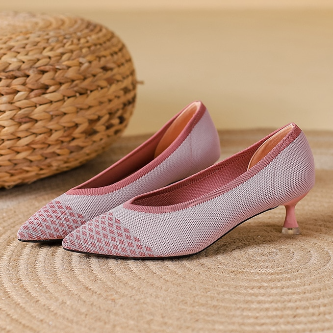 Scarpin Salto Kitten Confortável em Malha Tricô - Alissa