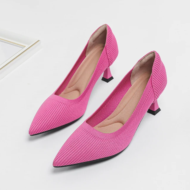Scarpin Salto Médio Confortável em Malha Tricô - Clara