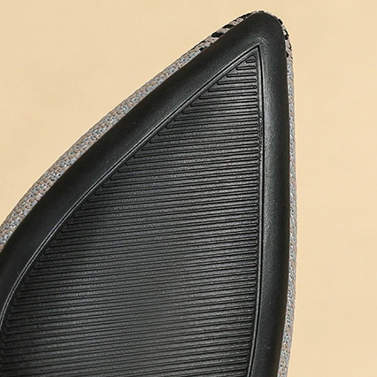 Scarpin Salto Kitten Confortável em Malha Tricô - Dandara