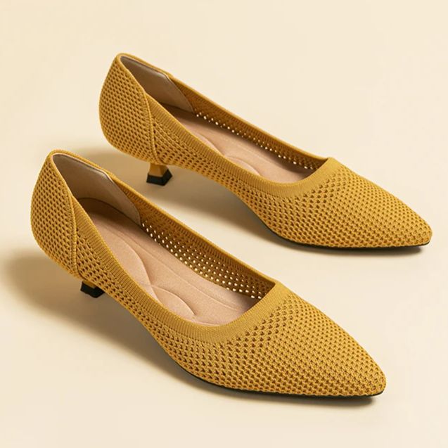 Scarpin Salto Kitten Confortável em Malha Tricô - Leandra