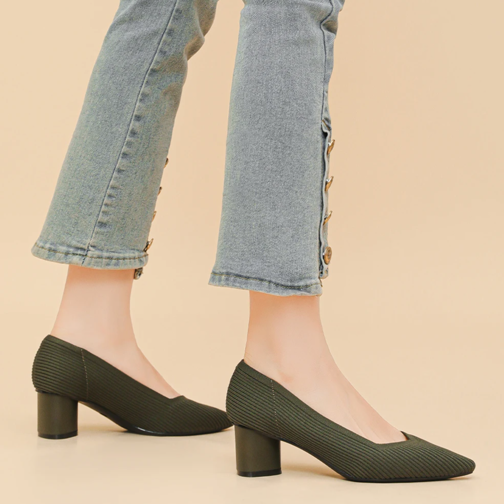 Scarpin Salto Bloco Confortável em Malha Tricô - Hazel