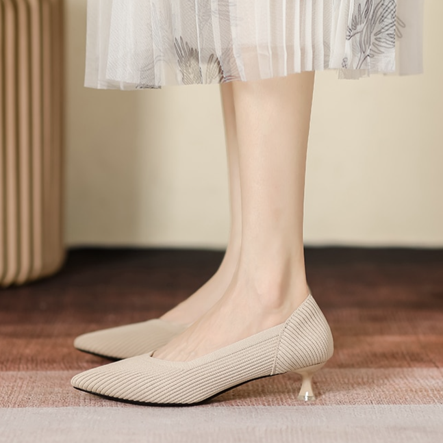 Scarpin Salto Kitten Confortável em Malha Tricô - Grace