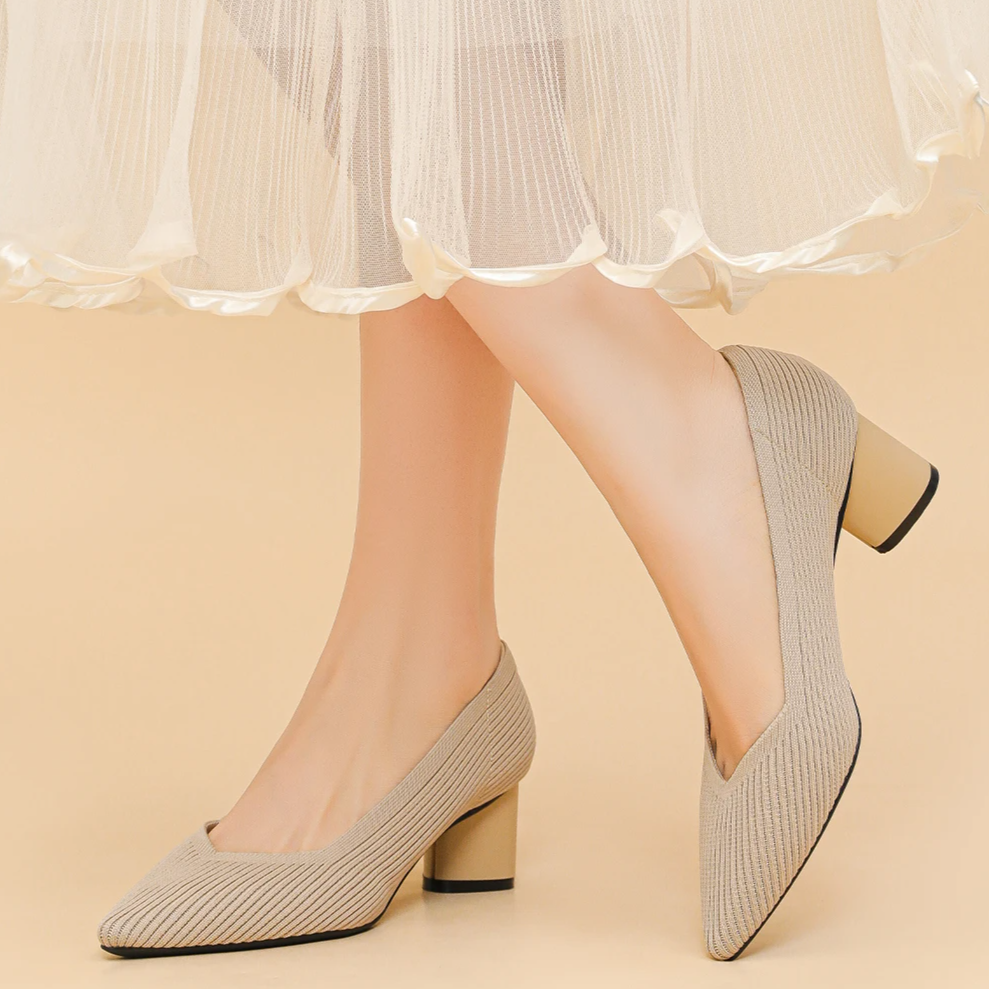 Scarpin Salto Bloco Confortável em Malha Tricô - Hazel
