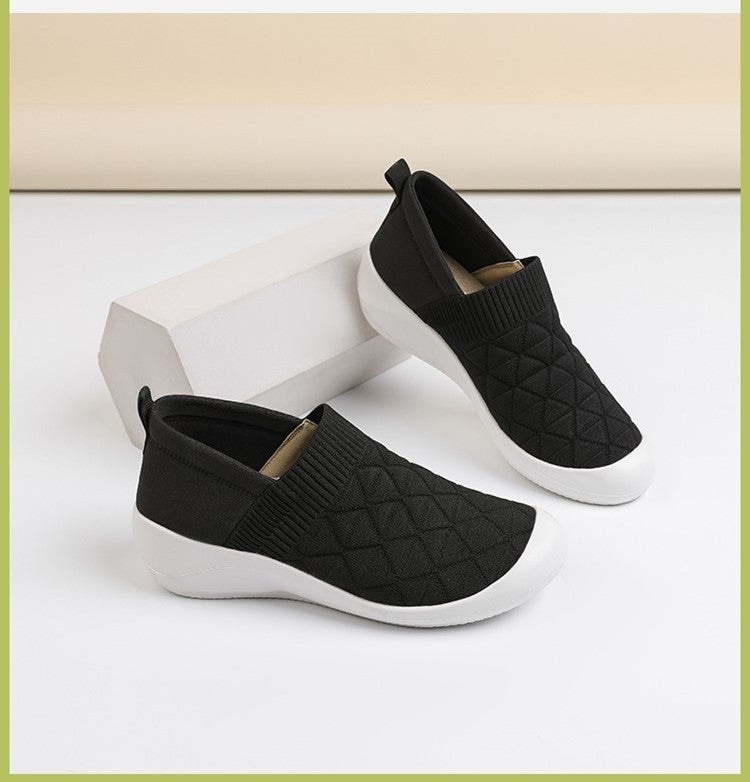 Sapato Slip-On Anabela em Malha Tricô Acolchoada - Sibel