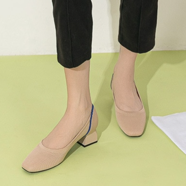 Scarpin Salto Bloco Confortável em Malha Tricô -Dione