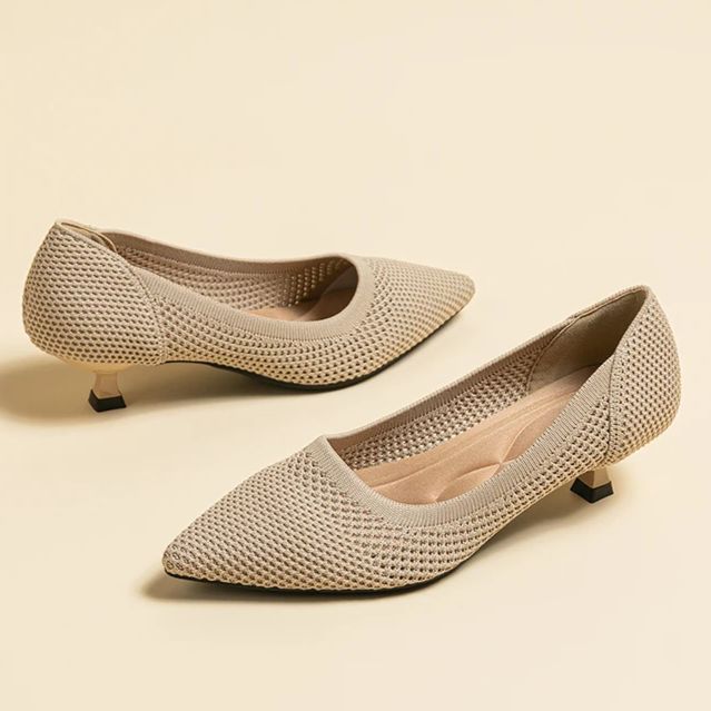 Scarpin Salto Kitten Confortável em Malha Tricô - Leandra
