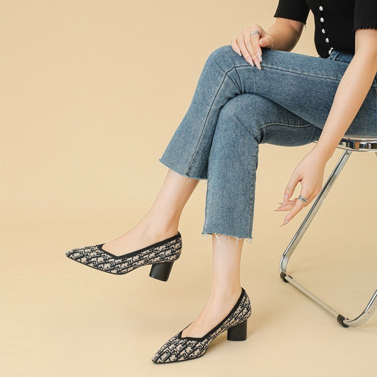 Scarpin Salto Bloco Confortável em Malha Tricô - Danika