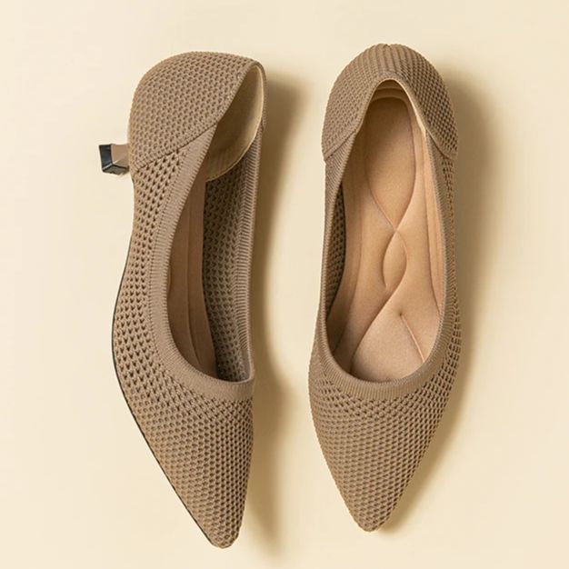 Scarpin Salto Kitten Confortável em Malha Tricô - Leandra