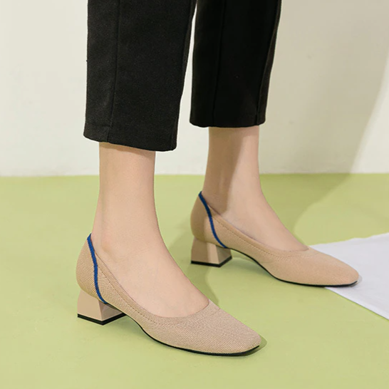 Scarpin Salto Bloco Confortável em Malha Tricô -Dione