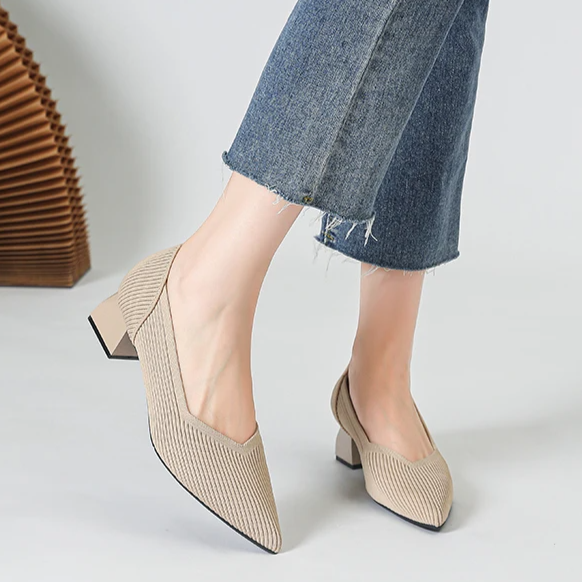 Scarpin Salto Bloco Confortável em Malha Tricô - Scarlett