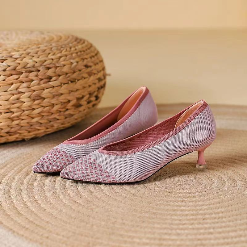 Scarpin Salto Kitten Confortável em Malha Tricô - Alissa