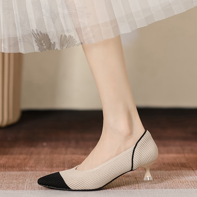 Scarpin Salto Kitten Confortável em Malha Tricô - Grace