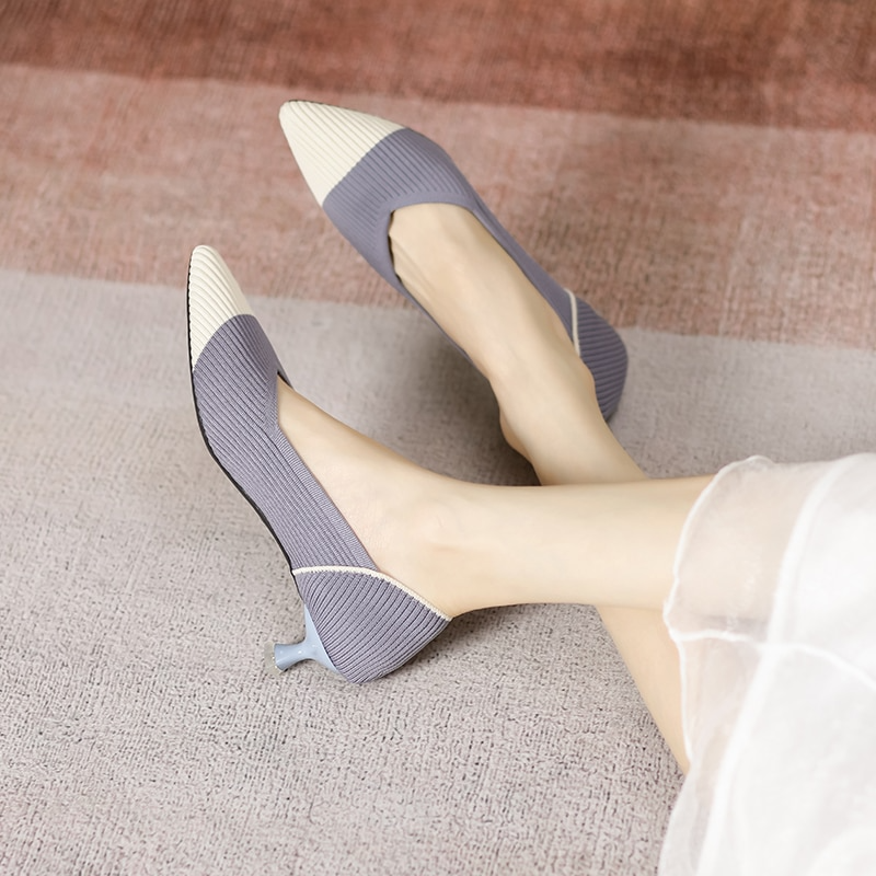 Scarpin Salto Kitten Confortável em Malha Tricô - Grace