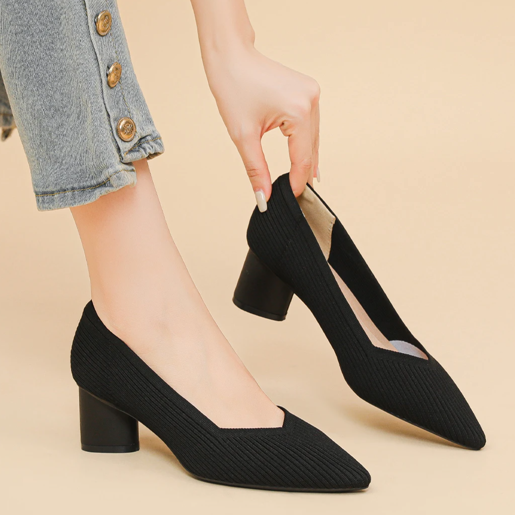 Scarpin Salto Bloco Confortável em Malha Tricô - Hazel