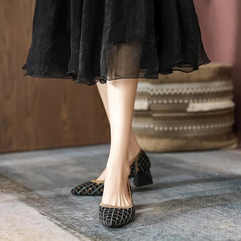Scarpin Salto Bloco Confortável em Malha Tricô - Cristine