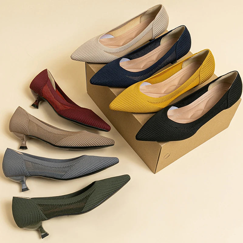 Scarpin Salto Kitten Confortável em Malha Tricô - Sarah