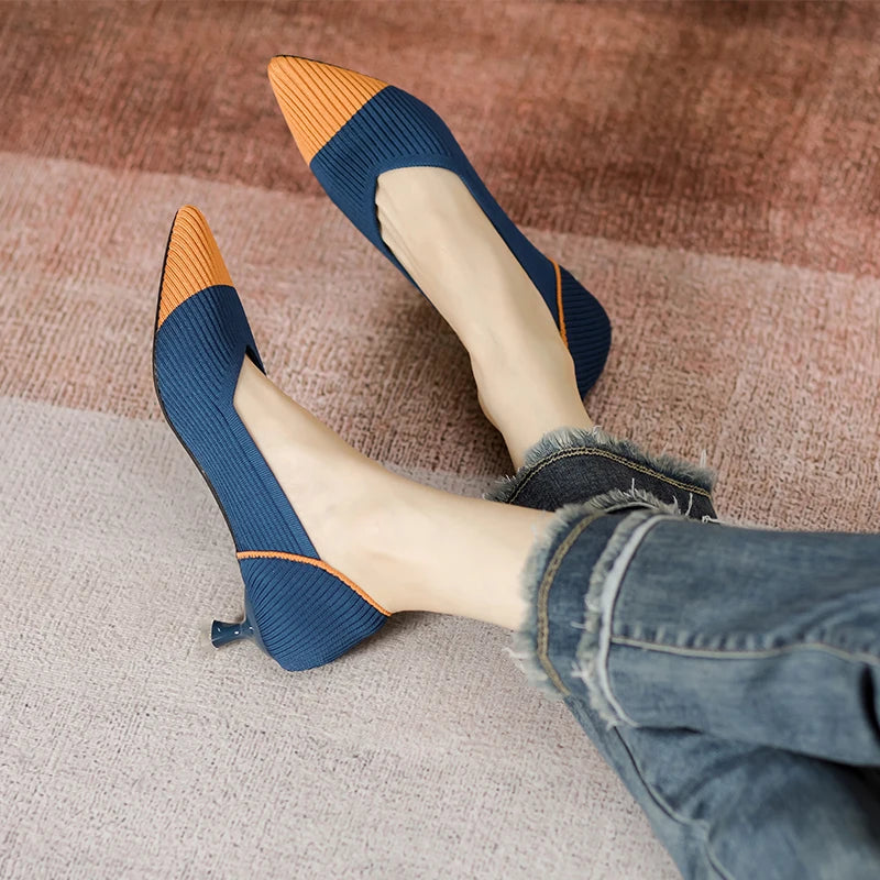 Scarpin Salto Kitten Confortável em Malha Tricô - Grace