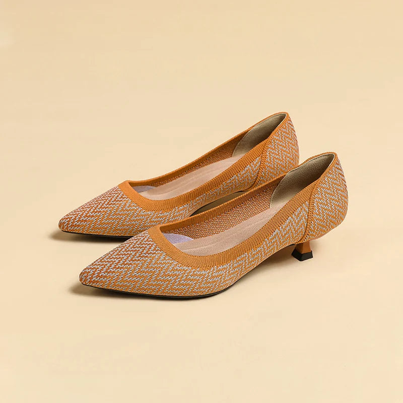 Scarpin Salto Kitten Confortável em Malha Tricô - Dandara