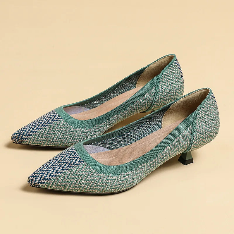 Scarpin Salto Kitten Confortável em Malha Tricô - Dandara