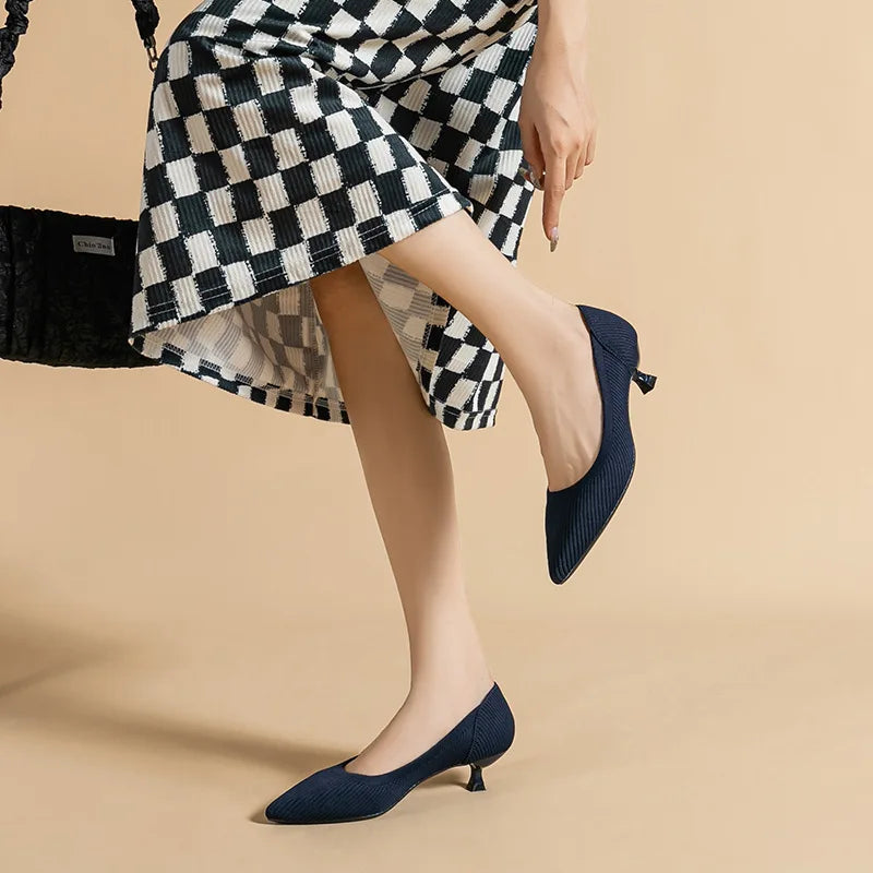 Scarpin Salto Kitten Confortável em Malha Tricô - Agnes