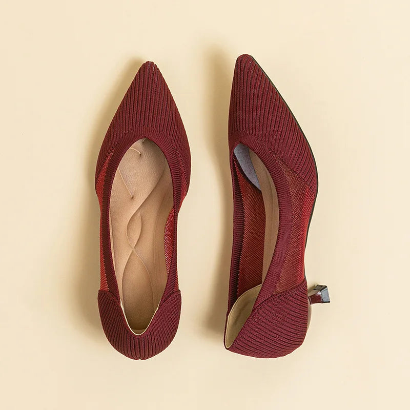 Scarpin Salto Kitten Confortável em Malha Tricô - Sarah