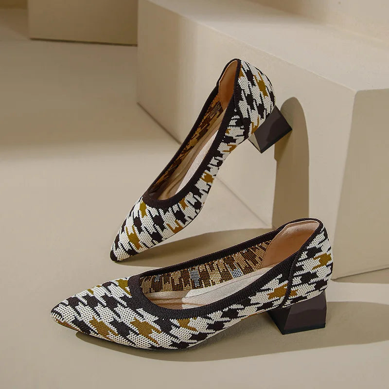 Scarpin Salto Bloco Confortável em Malha Tricô - Lais