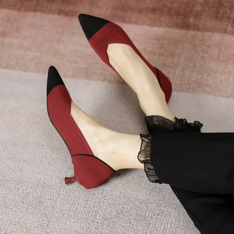 Scarpin Salto Kitten Confortável em Malha Tricô - Grace