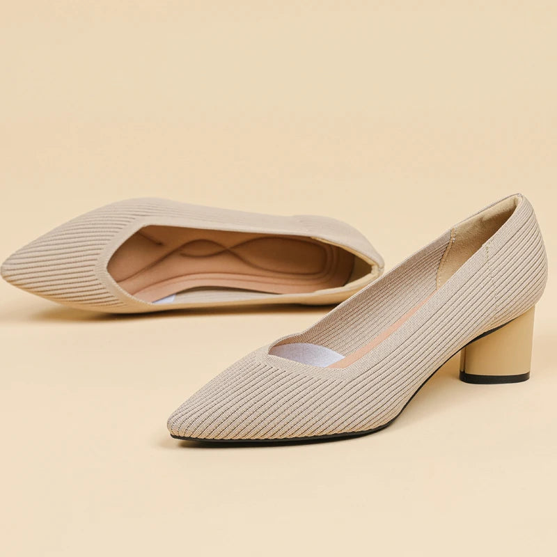 Scarpin Salto Bloco Confortável em Malha Tricô - Hazel