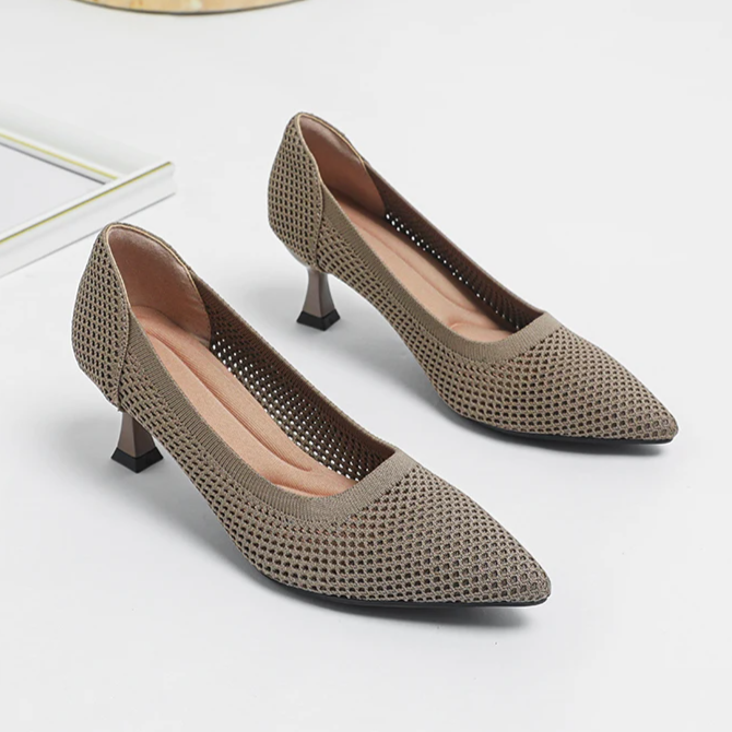 Scarpin Salto Médio Confortável em Malha Tricô - Lara