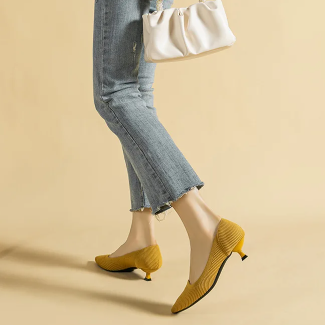 Scarpin Salto Kitten Confortável em Malha Tricô - Agnes