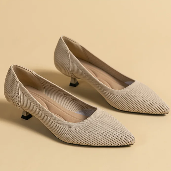 Scarpin Salto Kitten Confortável em Malha Tricô - Agnes