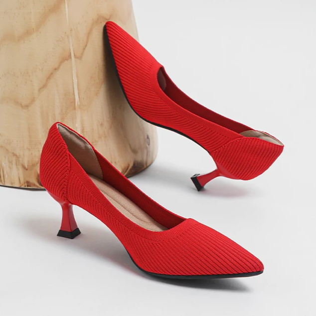 Scarpin Salto Médio Confortável em Malha Tricô - Clara