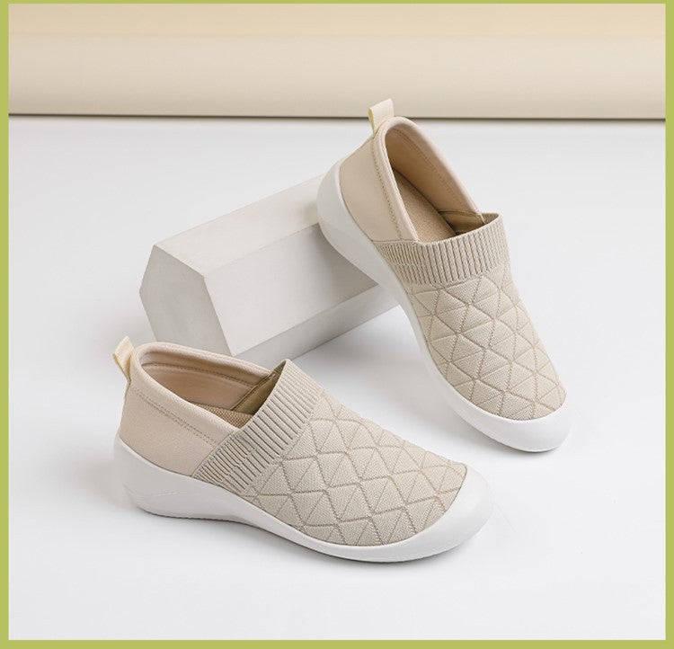 Sapato Slip-On Anabela em Malha Tricô Acolchoada - Sibel