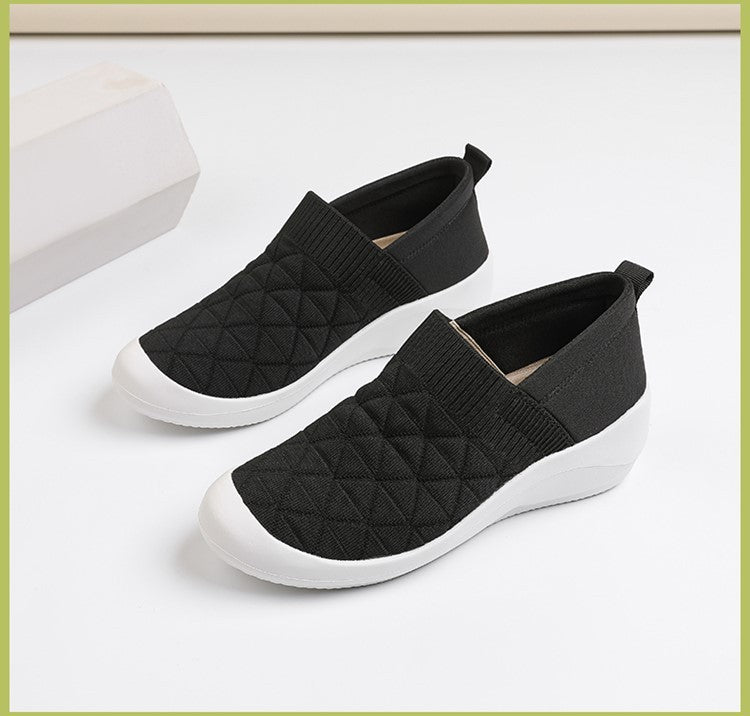 Sapato Slip-On Anabela em Malha Tricô Acolchoada - Sibel