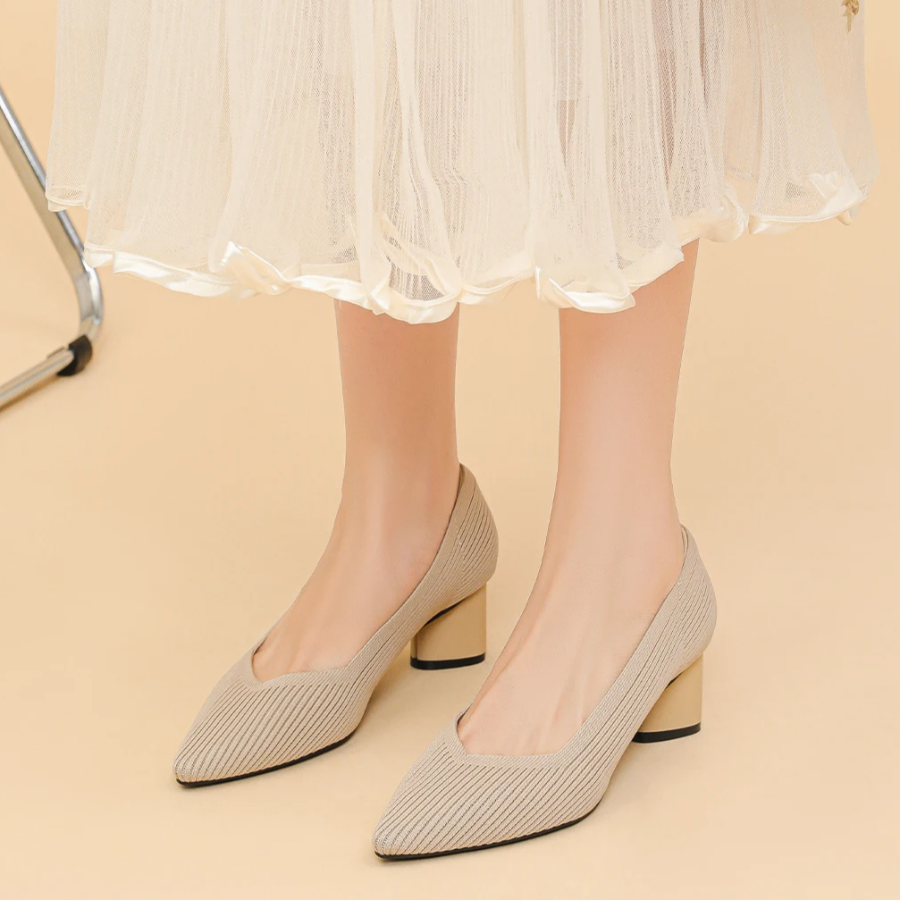 Scarpin Salto Bloco Confortável em Malha Tricô - Hazel