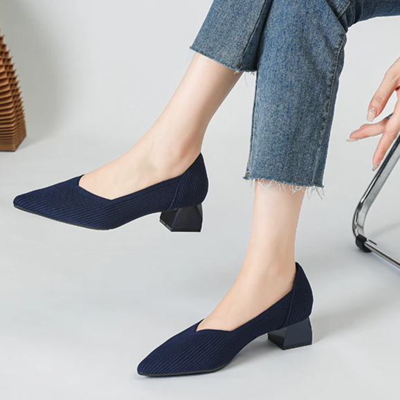 Scarpin Salto Bloco Confortável em Malha Tricô - Scarlett