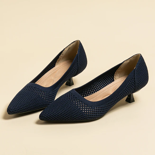 Scarpin Salto Kitten Confortável em Malha Tricô - Leandra